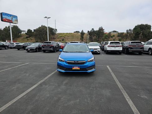 Used 2021 Subaru Impreza 2.0i Limited w/ Popular Package #3 image 2