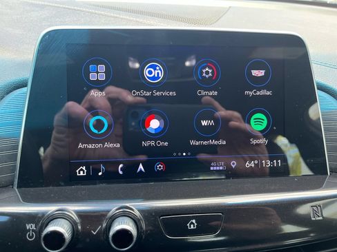 Used 2020 Cadillac CT4 Luxury w/ Sun And Sound Package RWD image 9