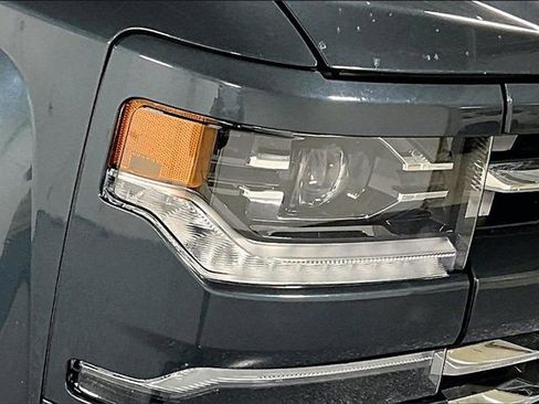 Used 2017 Chevrolet Silverado 1500 LTZ Z71 w/ LTZ Plus Package image 26