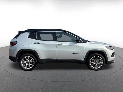 Used 2025 Jeep Compass Limited AWD/4WD image 13