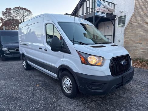 Used 2023 Ford Transit 250 Medium Roof AWD w/ Load Area Protection Package image 9