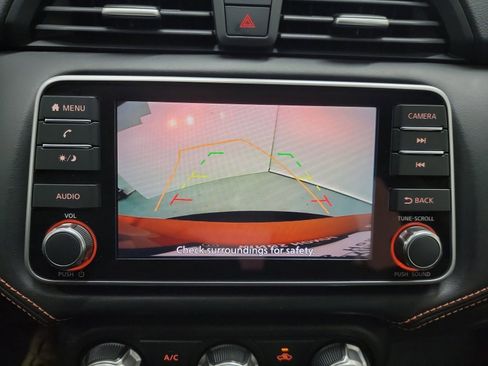 Used 2021 Nissan Versa SR image 23