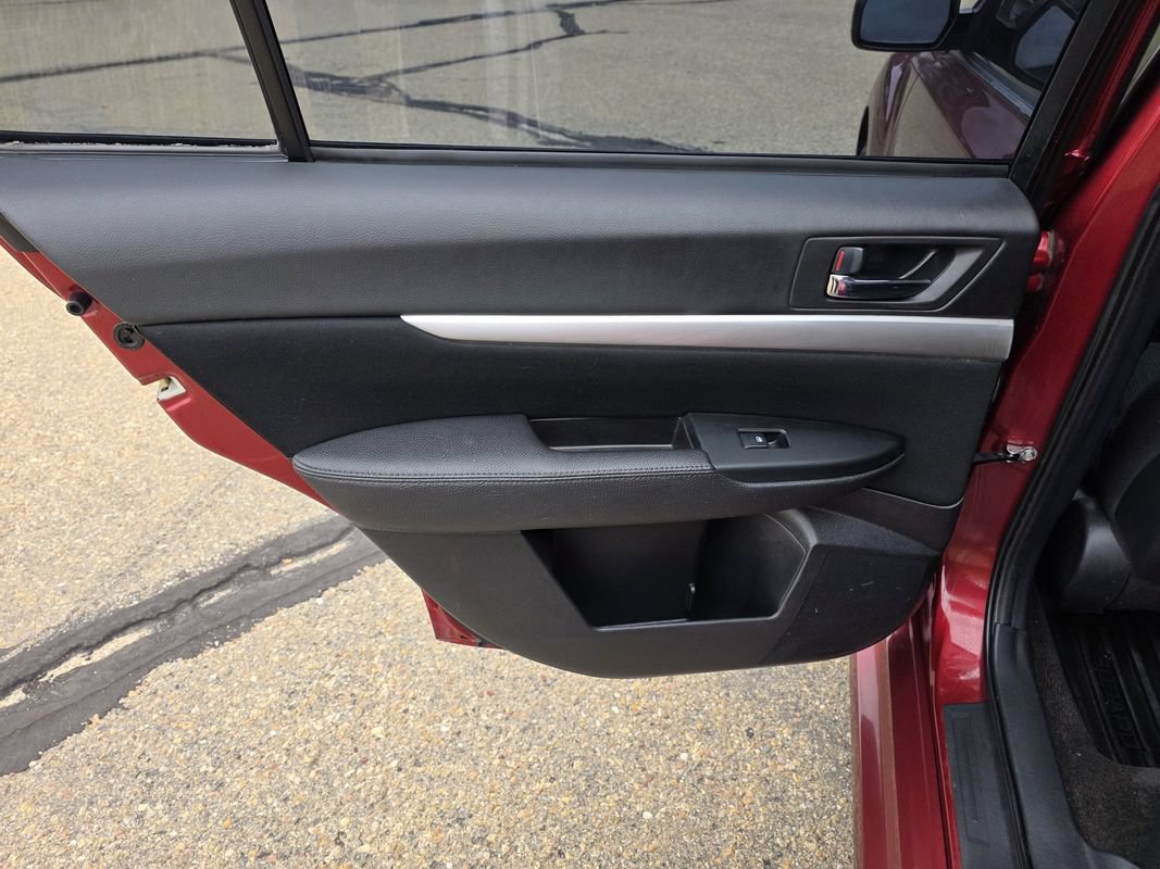 Used 2013 Subaru Legacy 2.5i Premium w/ All-Weather Pkg + Moonroof AWD/4WD image 16