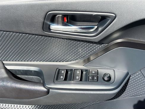 Used 2018 Toyota C-HR XLE image 20