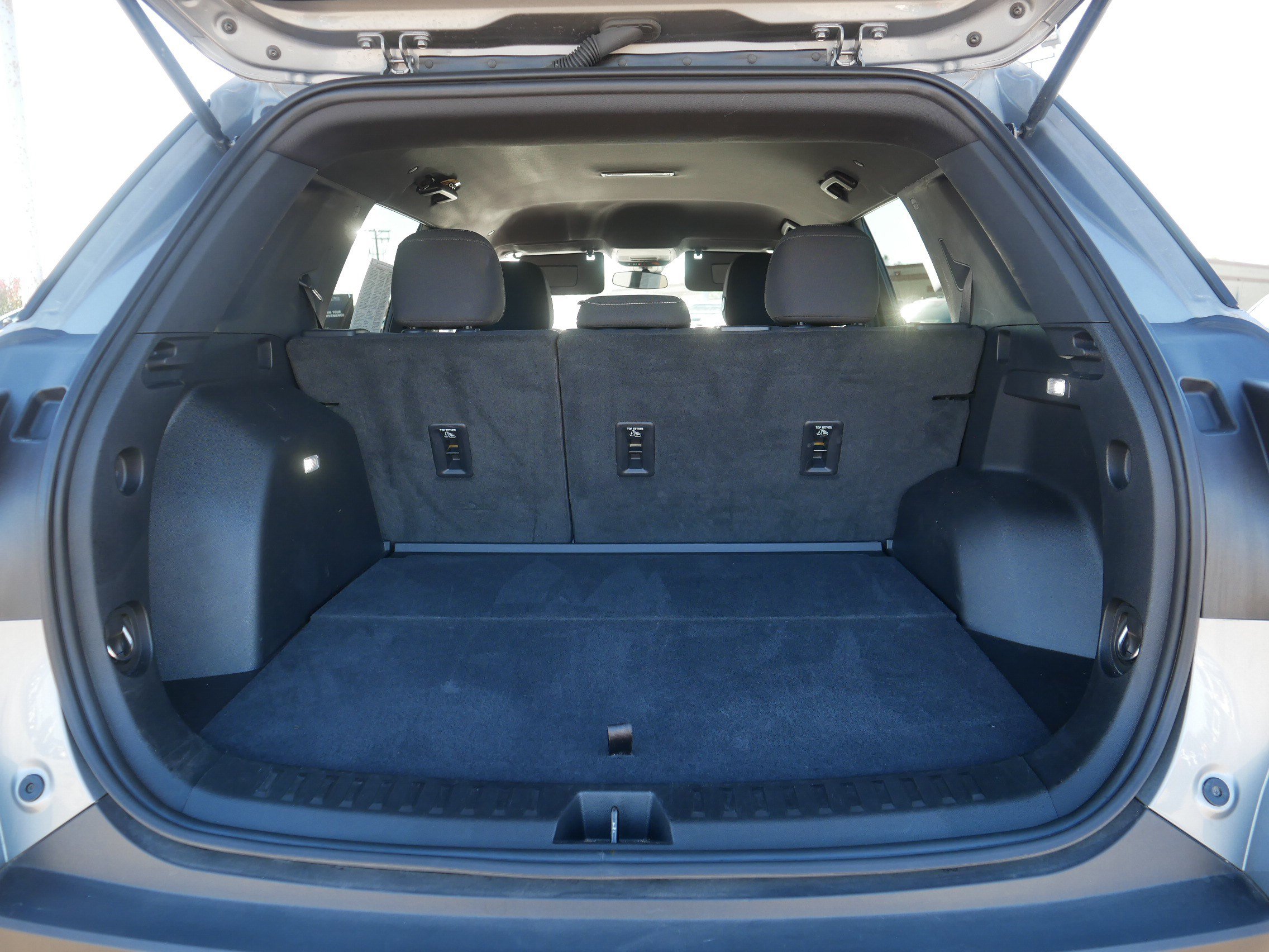 Used 2025 GMC Terrain Elevation AWD/4WD image 18