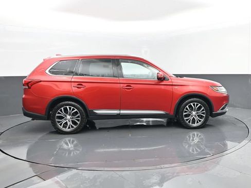 Used 2018 Mitsubishi Outlander GT AWD/4WD image 4