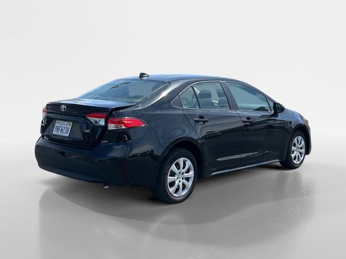 Used 2024 Toyota Corolla LE FWD image 5