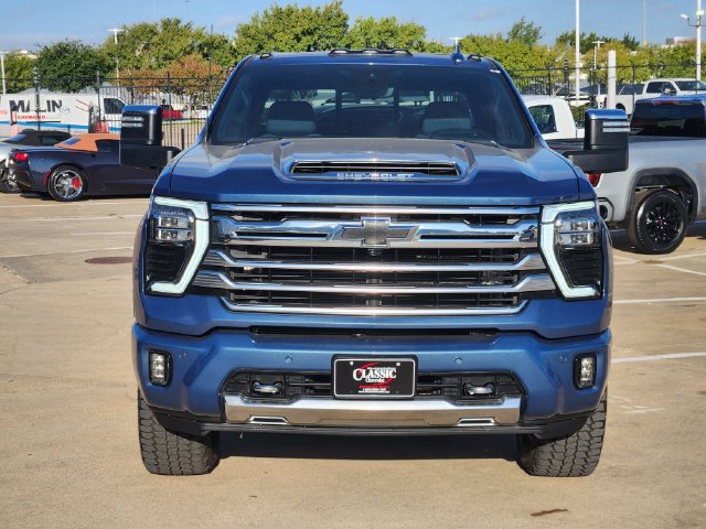Used 2024 Chevrolet Silverado 2500 High Country w/ Technology Package AWD/4WD image 11