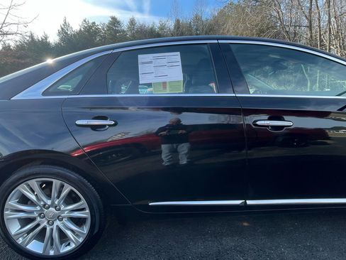 Used 2018 Cadillac XTS Luxury image 10