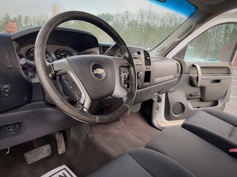 Used 2012 Chevrolet Silverado 3500 LT image 15
