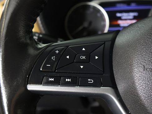 Used 2021 Nissan Sentra SV w/ SV Premium Package image 42