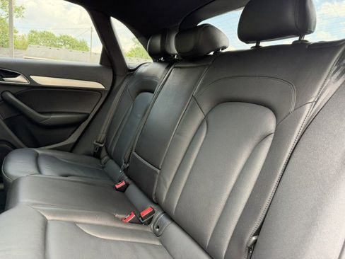 Used 2018 Audi Q3 2.0T Premium w/ Convenience Package AWD/4WD image 22