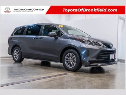 Used 2025 Toyota Sienna LE
