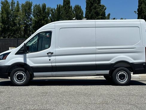 New 2026 Ford Transit 250 148 Medium Roof RWD image 7