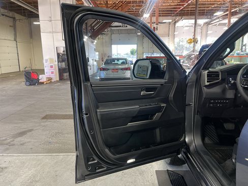 Used 2026 Toyota Tundra Platinum AWD/4WD image 20