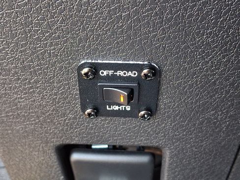 Used 2014 Ford F150 Lariat w/ Equipment Group 502A Luxury AWD/4WD image 35