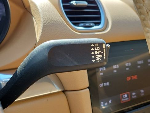 Certified 2017 Porsche 718 Boxster RWD image 34