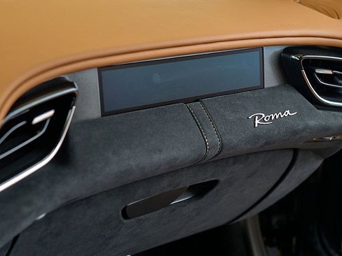 Used 2021 Ferrari Roma image 52