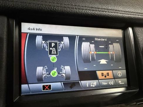 Used 2011 Land Rover LR4 HSE LUX AWD/4WD image 21