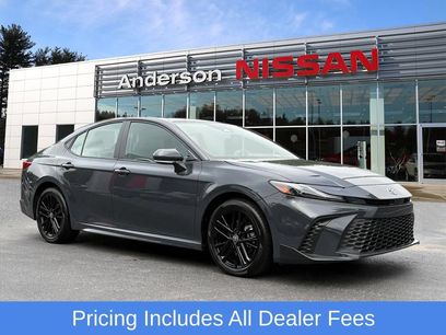 Used 2025 Toyota Camry SE w/ Convenience Package