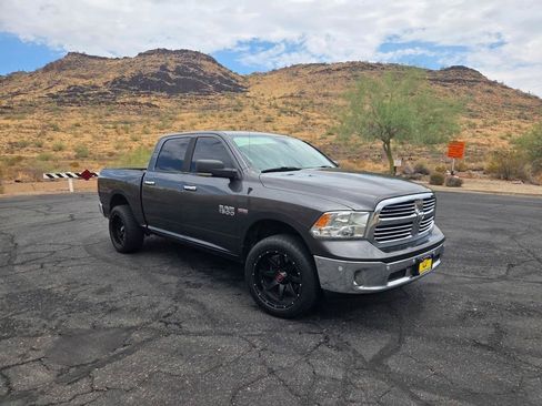 Used 2017 RAM 1500 Big Horn RWD image 3