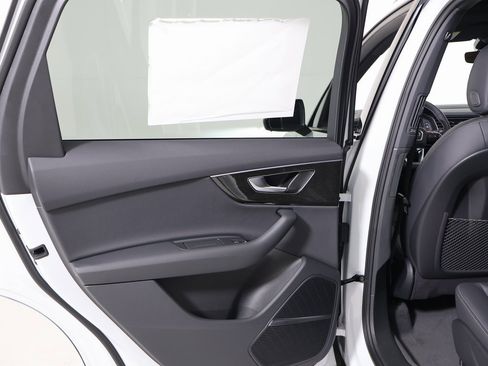 New 2026 Audi Q7 2.0T Premium image 23