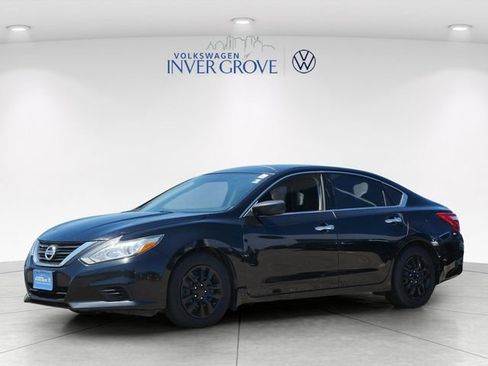 Used 2016 Nissan Altima 2.5 S w/ Power Driver Seat Package FWD image 3