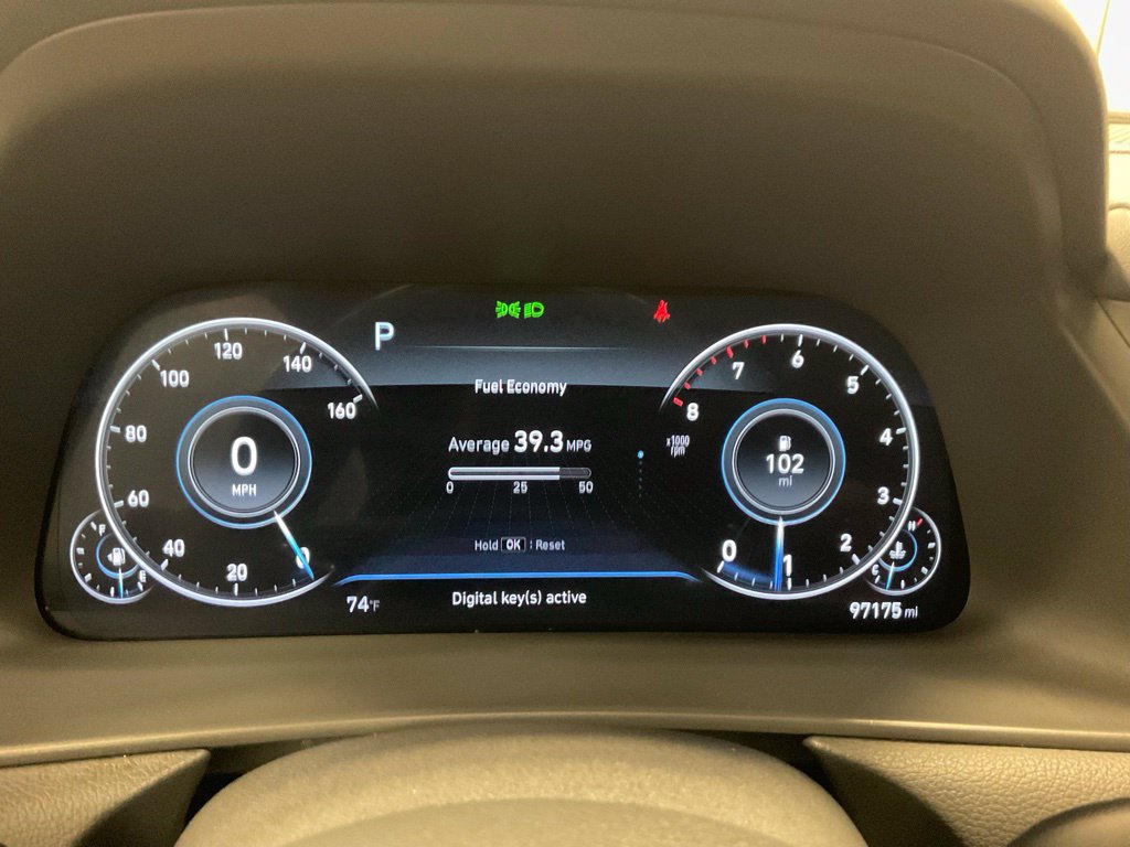 Used 2020 Hyundai Sonata SEL Plus FWD image 2