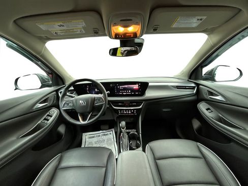 Used 2024 Buick Encore GX Avenir image 17