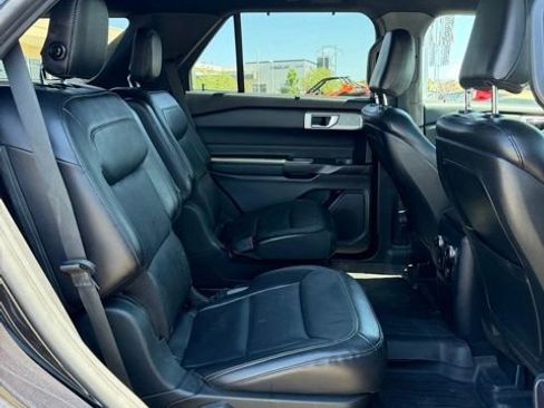 Used 2020 Ford Explorer Limited w/ Class III Trailer Tow Package AWD/4WD image 6
