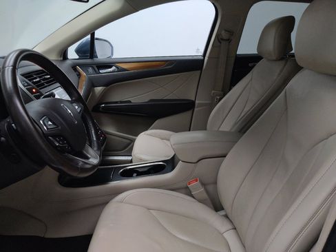 Used 2018 Lincoln MKC Select w/ Select Plus Package AWD/4WD image 17