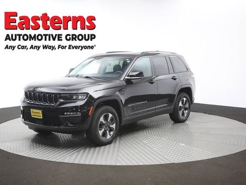 Used 2023 Jeep Grand Cherokee 4WD 4xe w/ Luxury Tech Group II image 59