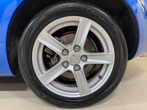 Used 2006 MAZDA MX-5 Miata Touring RWD image 14