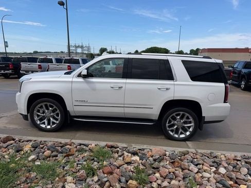 Used 2019 GMC Yukon Denali w/ Open Road Package AWD/4WD image 4