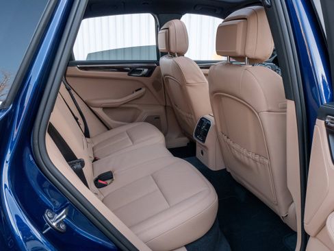 New 2026 Porsche Macan S image 38