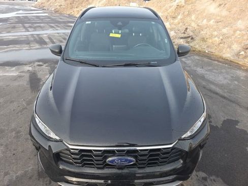 Certified 2024 Ford Escape ST-Line w/ Cold Weather Package image 18