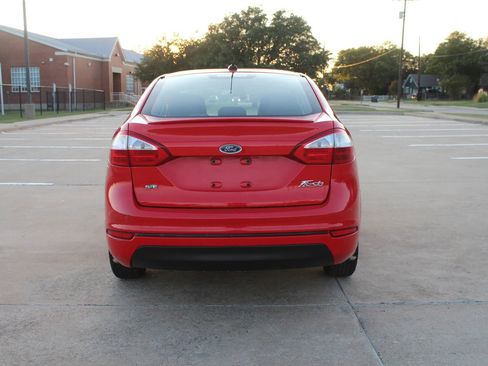 Used 2014 Ford Fiesta SE w/ SE Fuel Economy Package image 12