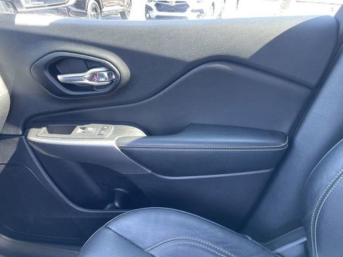 Used 2021 Jeep Cherokee Latitude Lux 80th Anniv w/ Quick Order Package 26U 80TH image 21