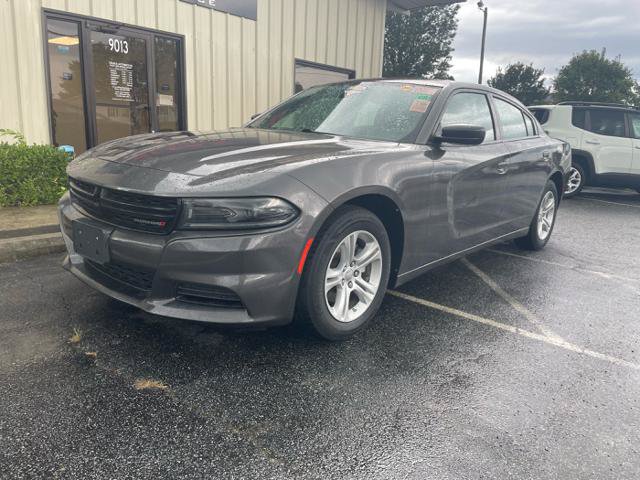Used 2022 Dodge Charger SXT RWD image 2