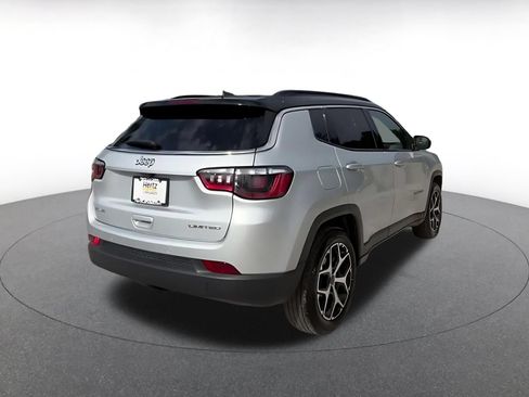 Used 2025 Jeep Compass Limited AWD/4WD image 15
