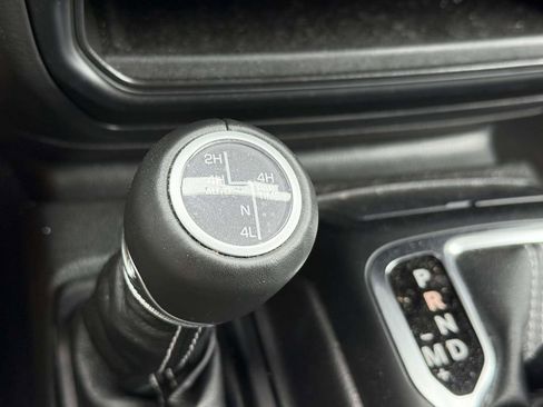 Used 2023 Jeep Wrangler Unlimited Sahara w/ Cold Weather Group AWD/4WD image 28