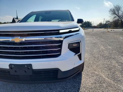 New 2026 Chevrolet Traverse LT image 9