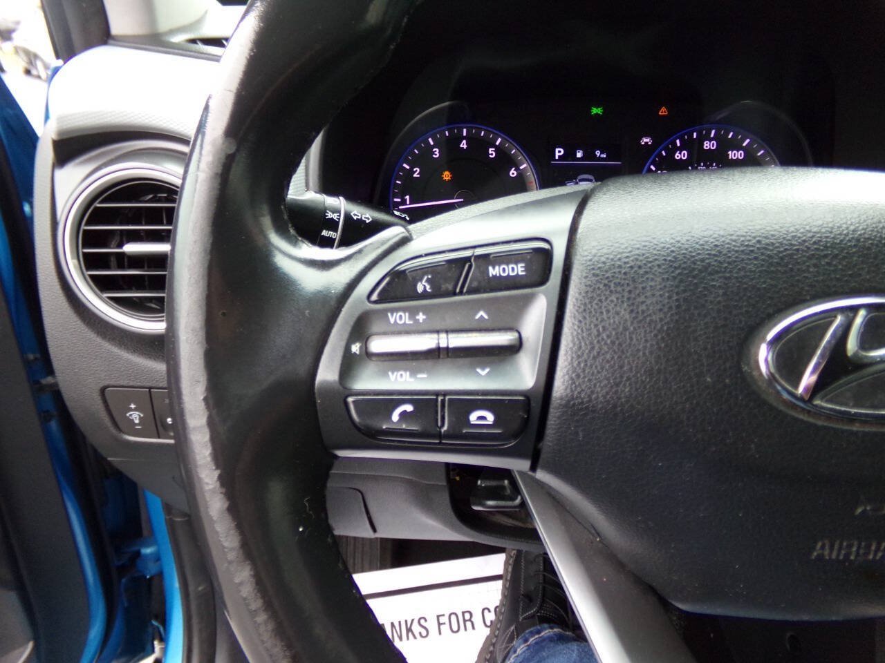 Used 2020 Hyundai Kona SEL FWD image 32