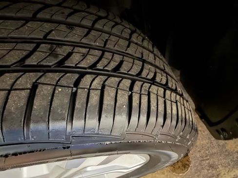 Used 2017 GMC Terrain SLE w/ Convenience Package image 11