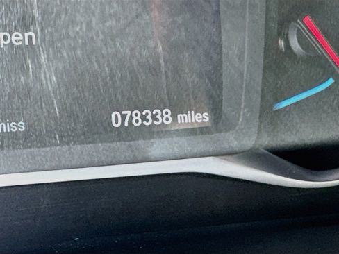 Used 2022 Honda Pilot Sport image 18