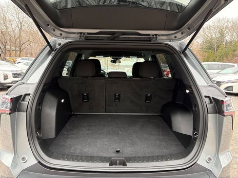 Used 2025 Chevrolet Equinox LT image 31