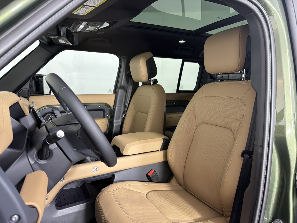 New 2026 Land Rover Defender 110 X-Dynamic SE AWD/4WD image 5