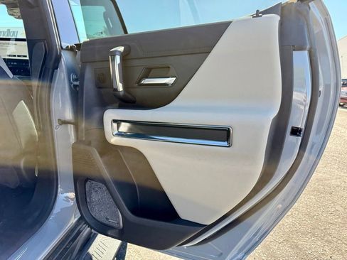 New 2026 GMC Hummer EV 4x4 Crew Cab image 33