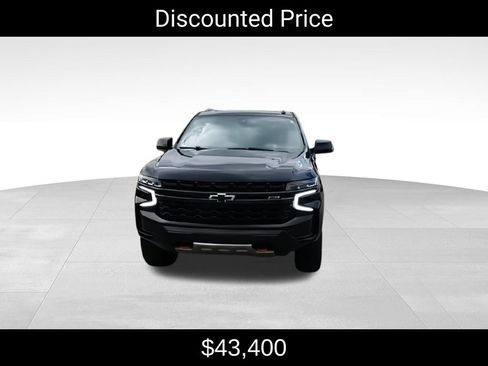 Used 2021 Chevrolet Tahoe Z71 w/ Z71 Signature Package image 3