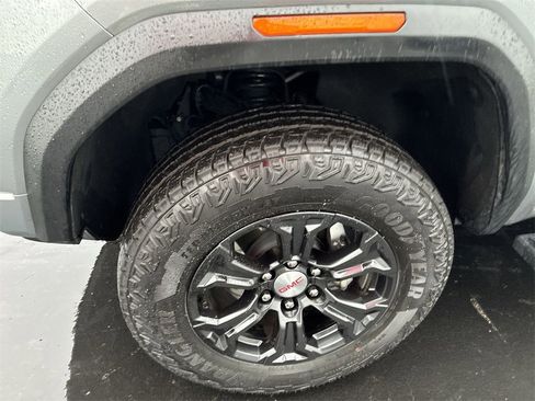 Used 2023 GMC Canyon Elevation w/ Convenience Package image 10